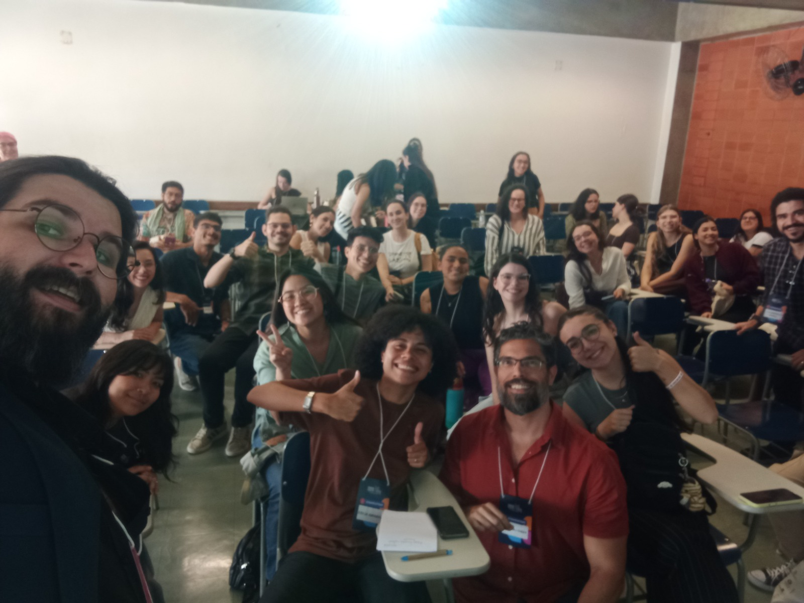 CRIACOM 2025 — Turma em aula ou evento científico